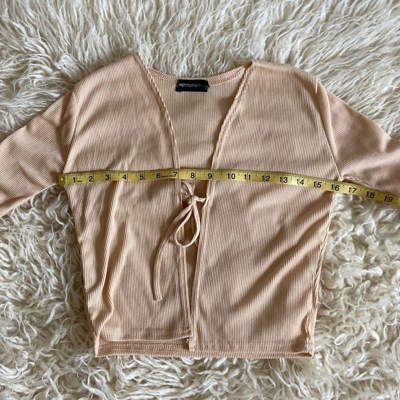PrettyLittleThing Y2K Sand Beige Ribbed Tie Front Crop Top, size 2 - Picture 8 of 9
